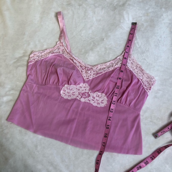 VINTAGE/ pink lace crop cami - Picture 4 of 5